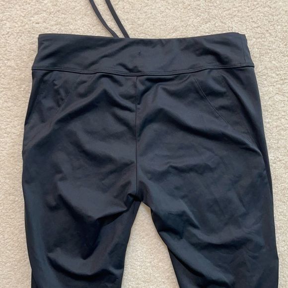 Champion black cropped drawstring leggings small - Picture 12 of 14